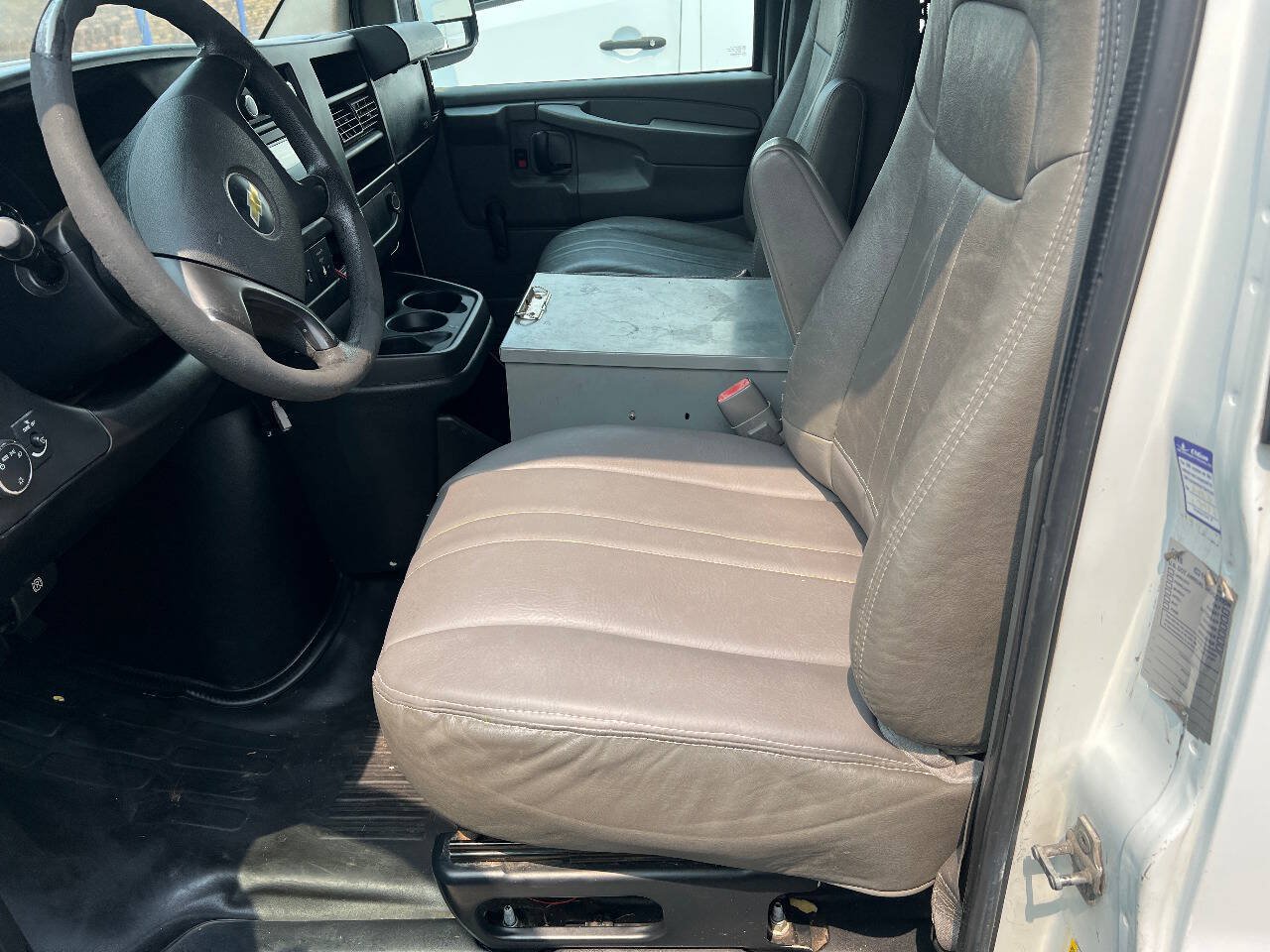 Used 2012 Chevrolet Express 2500 w/ Cold Climate Package RWD image 20
