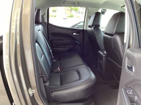 Used 2016 GMC Canyon SLT w/ Driver Alert Package AWD/4WD image 16