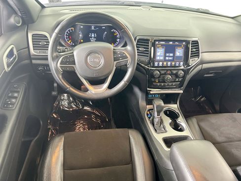 Used 2022 Jeep Grand Cherokee Laredo X image 22