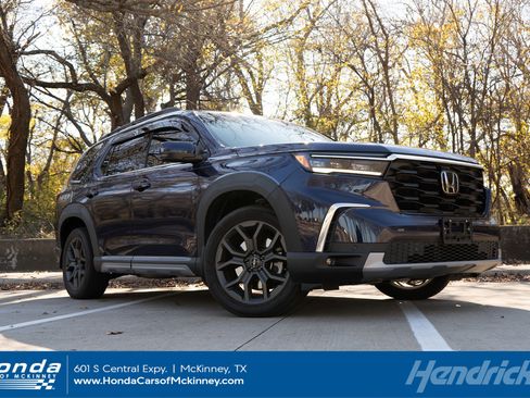 Certified 2024 Honda Pilot Touring image 1