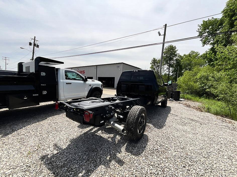 New 2026 RAM 3500 Big Horn w/ Laramie Trim Package AWD/4WD image 6