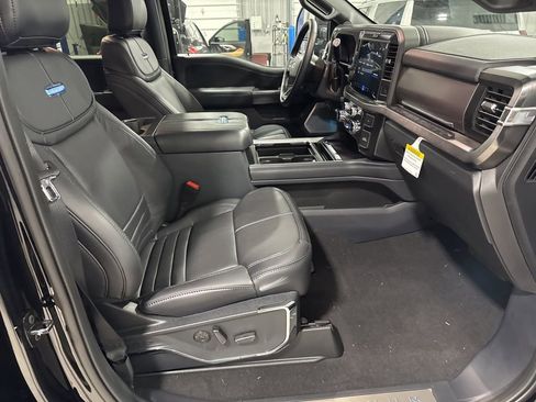 New 2026 Ford F250 Platinum w/ FX4 Off-Road Package AWD/4WD image 42