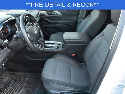 Used 2020 Chevrolet Traverse LS w/ LPO, Black Accent Package image 9