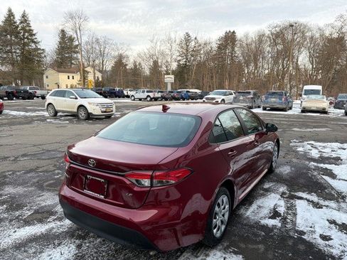 Used 2024 Toyota Corolla LE image 6