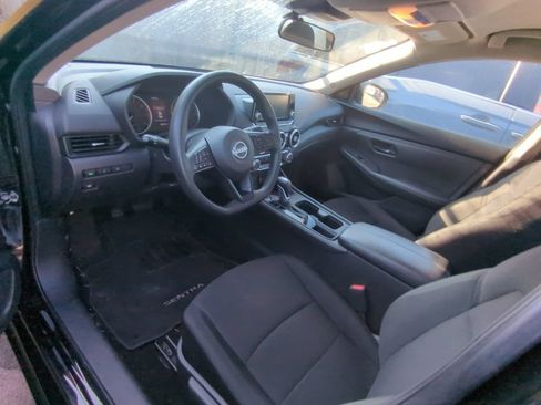 Used 2025 Nissan Sentra S FWD image 7
