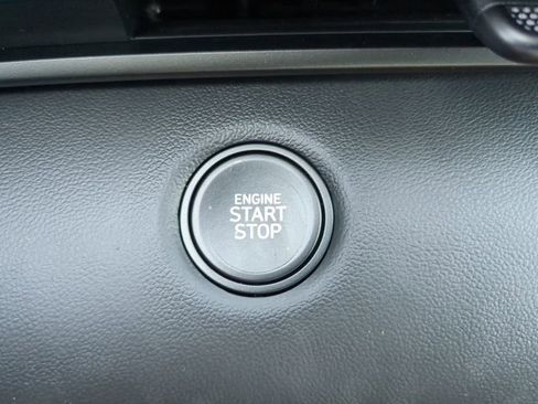 New 2025 Hyundai Elantra Sport image 11