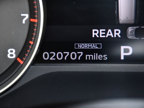 Used 2022 Mitsubishi Outlander SE FWD image 17
