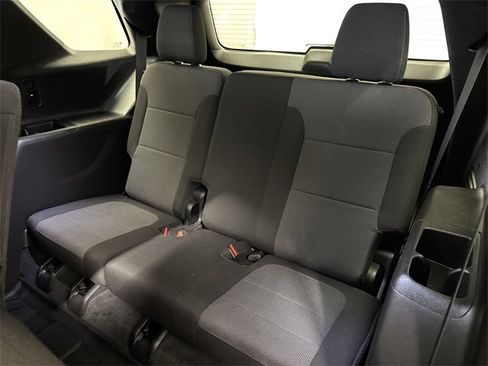 Used 2023 Chevrolet Traverse LT image 14