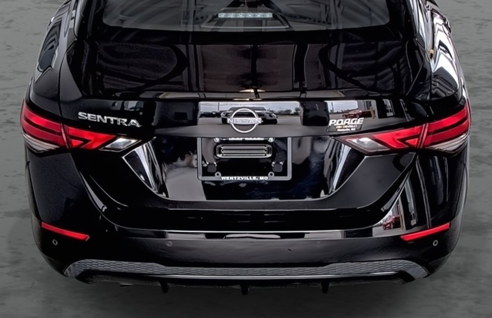 Used 2025 Nissan Sentra SV FWD image 12
