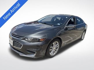 Used 2018 Chevrolet Malibu LT FWD video 1