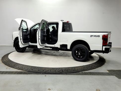 New 2026 Ford F350 Lariat w/ Black Appearance Package image 13
