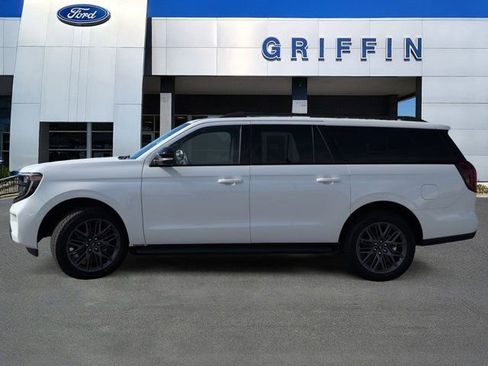 New 2026 Ford Expedition Max Platinum w/ Stealth Appearance Package image 10