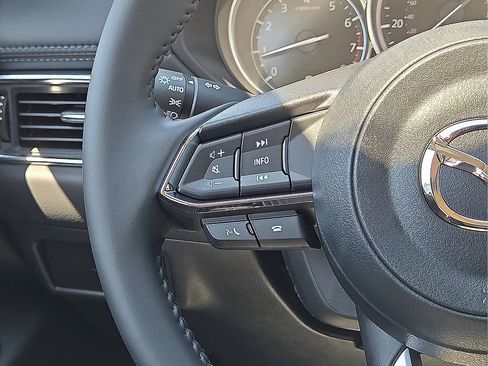 New 2025 MAZDA CX-5 AWD 2.5 S w/ Select Package image 18