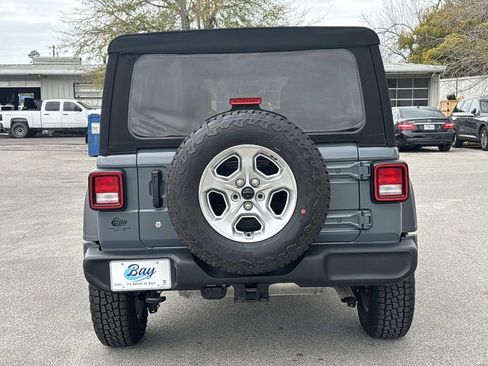 Used 2024 Jeep Wrangler Sport AWD/4WD image 4