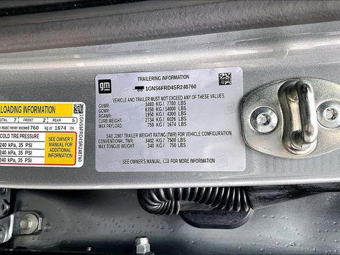 Used 2025 Chevrolet Suburban Premier image 44