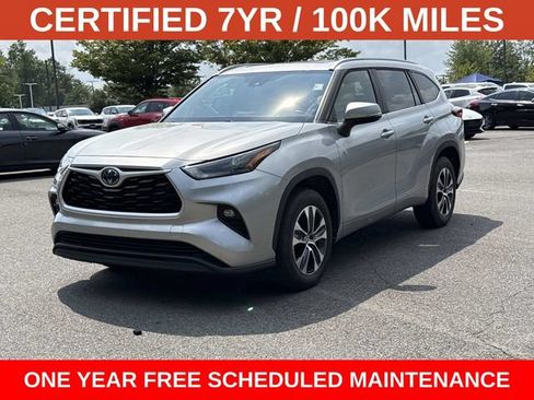 Used 2023 Toyota Highlander XLE FWD image 5