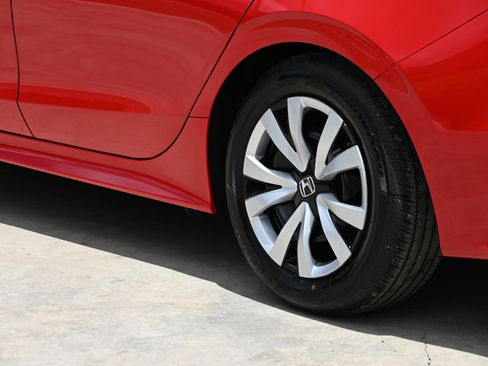Used 2025 Honda Civic LX image 9