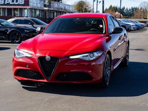 Used 2020 Alfa Romeo Giulia Ti AWD/4WD image 4