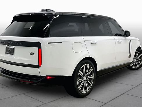 Used 2023 Land Rover Range Rover Long Wheelbase SE AWD/4WD image 13