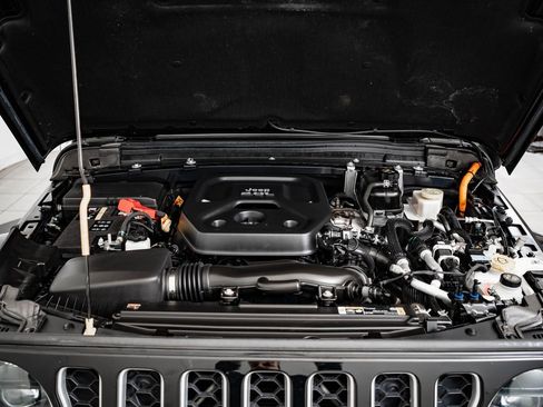 Used 2023 Jeep Wrangler Unlimited Sahara w/ Cold Weather Group image 47