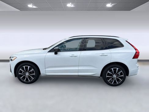 Certified 2023 Volvo XC60 B5 Plus w/ Climate Package image 2