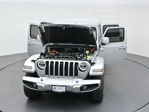 Used 2022 Jeep Wrangler Unlimited Sahara image 42
