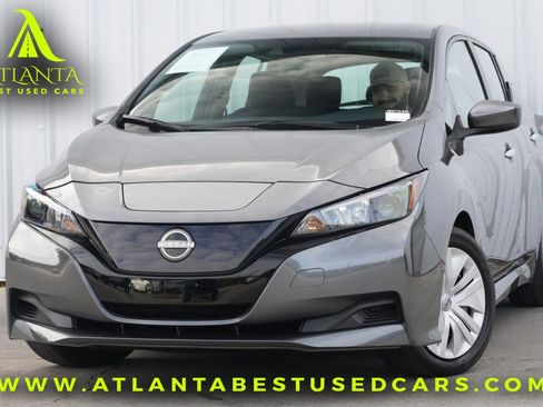 Used 2025 Nissan Leaf S image 1