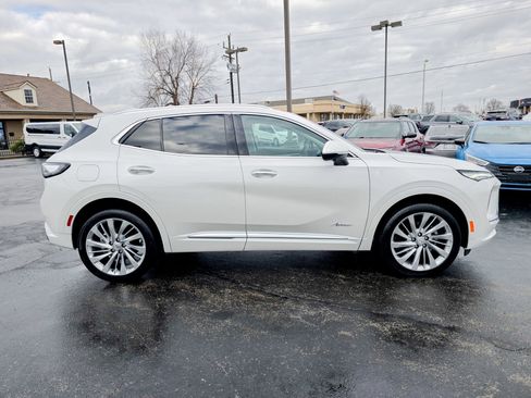 Used 2024 Buick Envision Avenir image 13