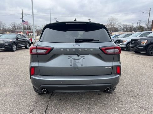 Certified 2023 Ford Escape ST-Line Select w/ Tech Pack #1 image 5
