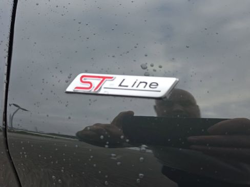 Used 2024 Ford Explorer ST-Line w/ Class IV Trailer Tow Package image 9