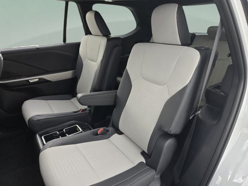 New 2026 Lexus TX 500h AWD w/ Technology Package image 22