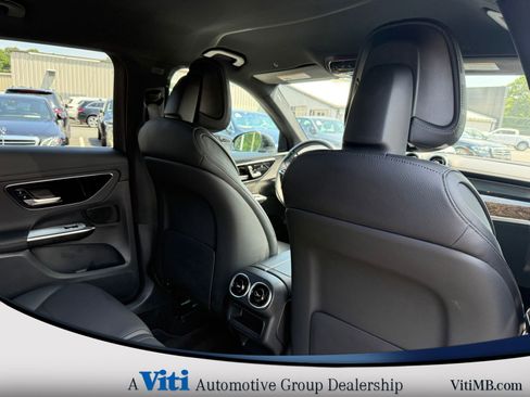 Used 2024 Mercedes-Benz GLC 300 GLC 300 image 26