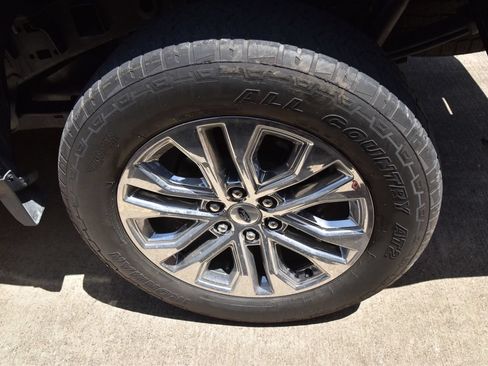 Used 2025 Ford F150 XLT w/ Equipment Group 302A MID AWD/4WD image 10