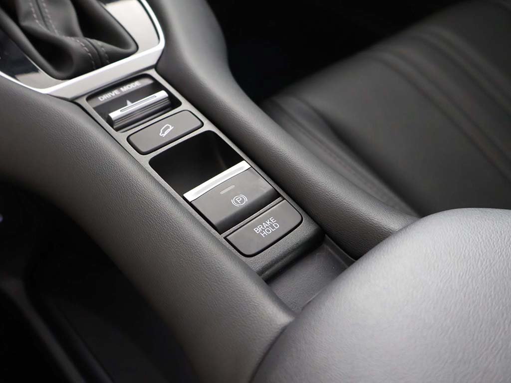 Certified 2025 Honda HR-V EX-L image 50