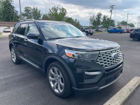 Used 2020 Ford Explorer Platinum w/ Premium Technology Package AWD/4WD image 2