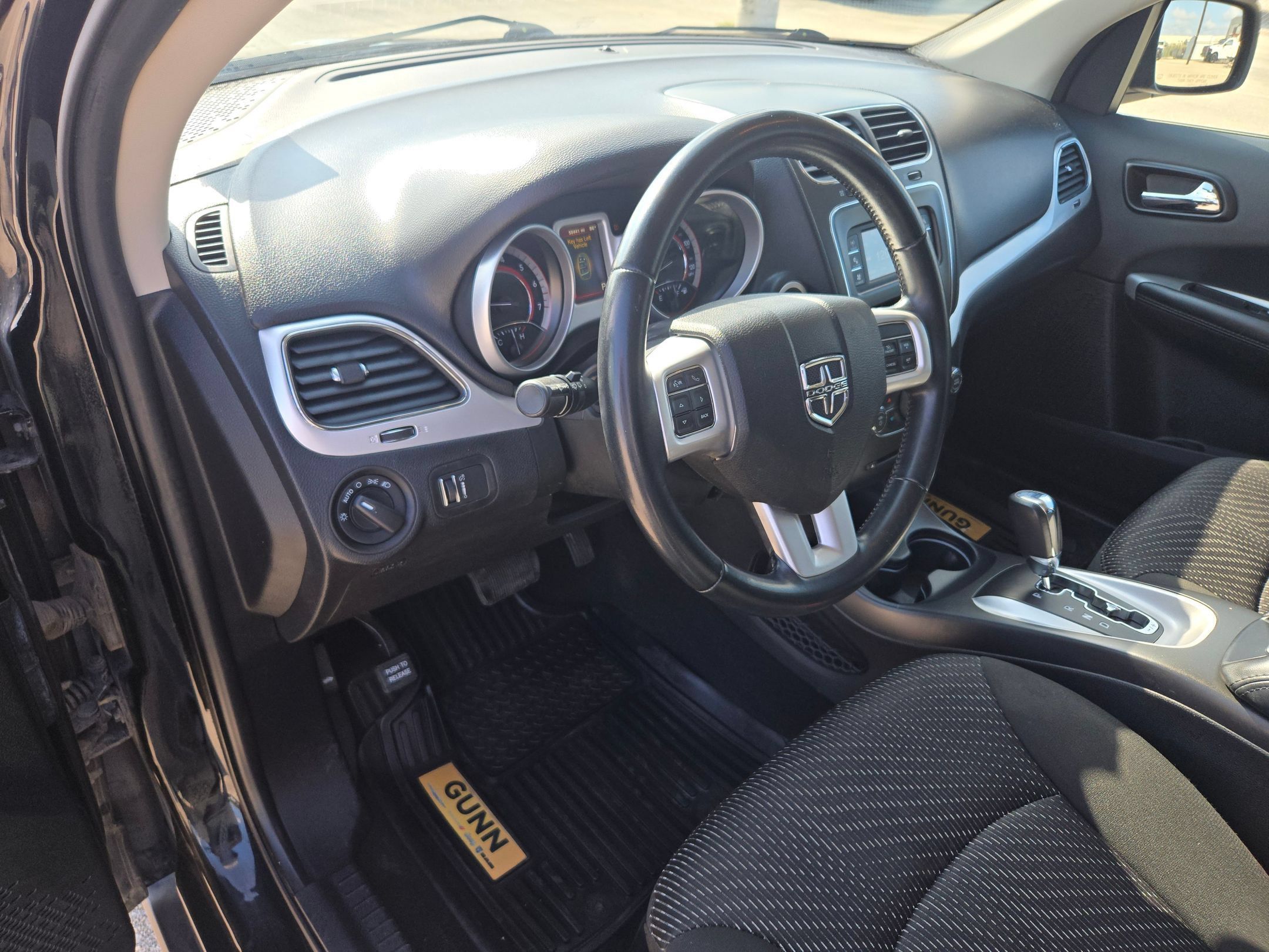 Used 2020 Dodge Journey SE w/ SE Popular Equipment Group FWD image 10