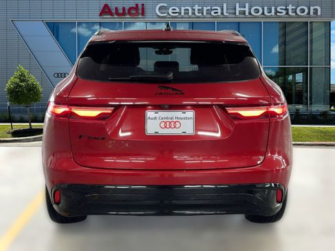 Used 2022 Jaguar F-PACE S image 10