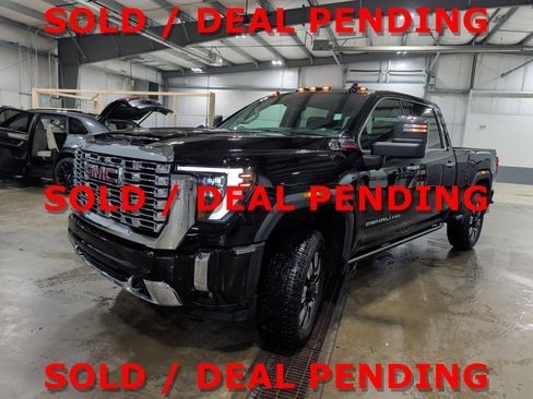 Used 2025 GMC Sierra 3500 Denali w/ Denali Reserve Package image 5