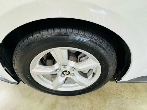 Used 2018 Ford Mustang Coupe image 7