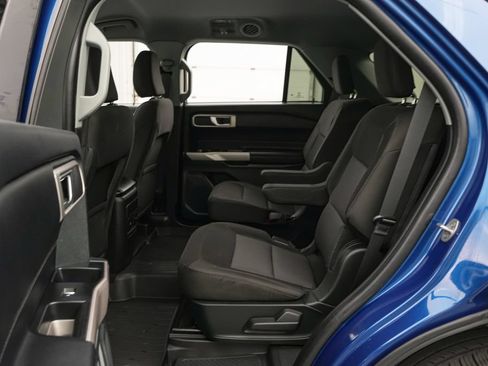 Certified 2023 Ford Explorer XLT w/ Class IV Trailer Tow Package AWD/4WD image 18