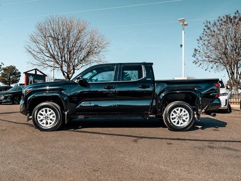 Used 2026 Toyota Tacoma SR5 image 4