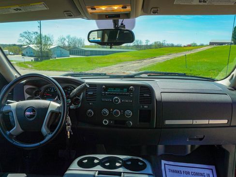 Used 2010 GMC Sierra 1500 SLE w/ Power Pack Plus AWD/4WD image 11