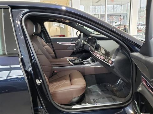 New 2026 BMW 760i xDrive image 15