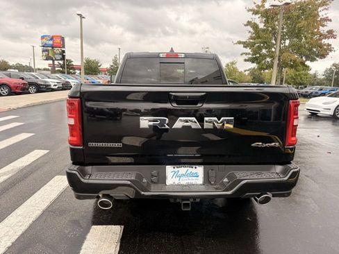 New 2026 RAM 1500 4x4 Crew Cab image 7