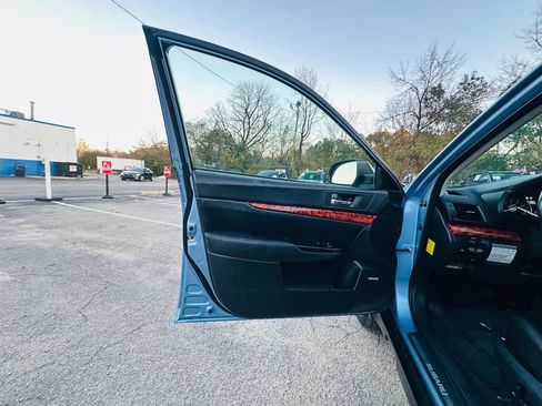 Used 2012 Subaru Outback 3.6R Limited image 16