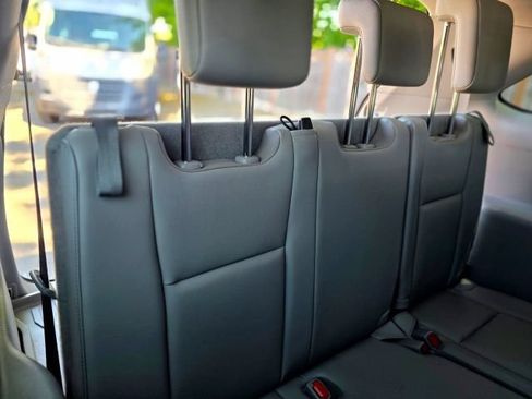 Used 2019 Toyota Highlander XLE AWD/4WD image 52