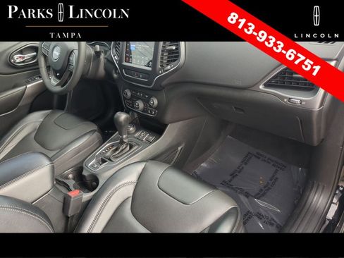 Used 2022 Jeep Cherokee Latitude Lux w/ Sun & Sound Group AWD/4WD image 11