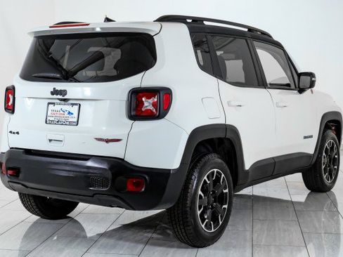 Used 2023 Jeep Renegade Trailhawk image 6