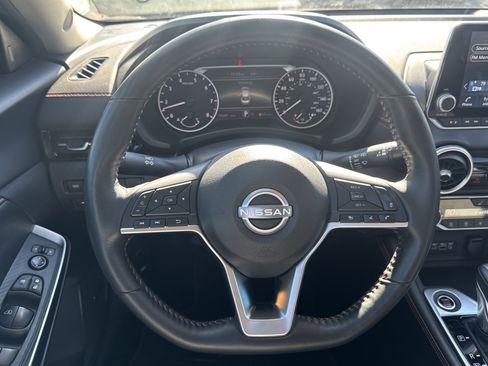 Used 2024 Nissan Sentra SR w/ SR Premium Package image 12