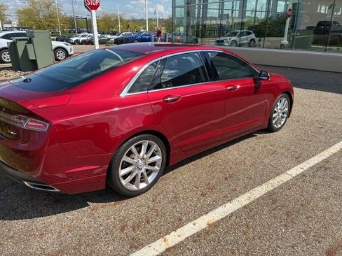 Used 2014 Lincoln MKZ AWD w/ Equipment Group 102A Reserve image 4